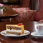 Imperial & Szálloda